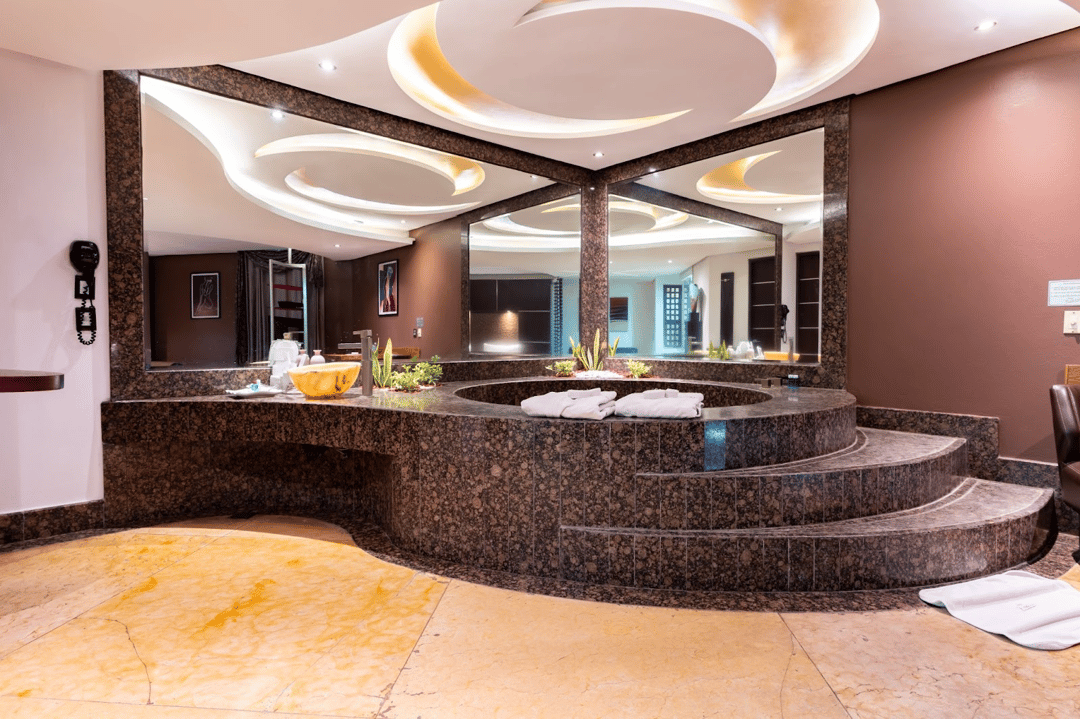 suite jacuzzi motel picasso periferico